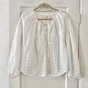 Urban Outfitters white peasant style eyelet lace blouse top shell buttons Large
